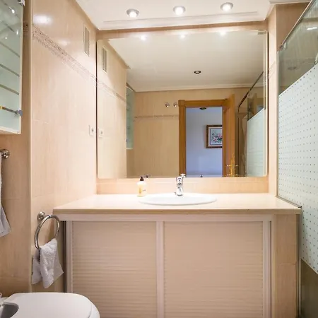 Espectacular Primera Linea De Playa Апартаменти Торремолінос